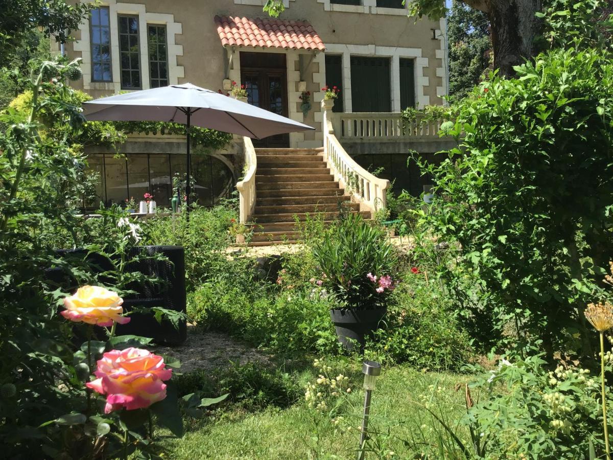 Villa Leovil Saint-Pompont ภายนอก รูปภาพ